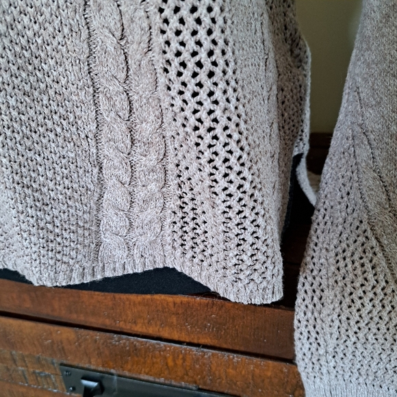 American Eagle Knit Sweater Brown Size Medium Lightweight Round Neck - Picture 6 of 13